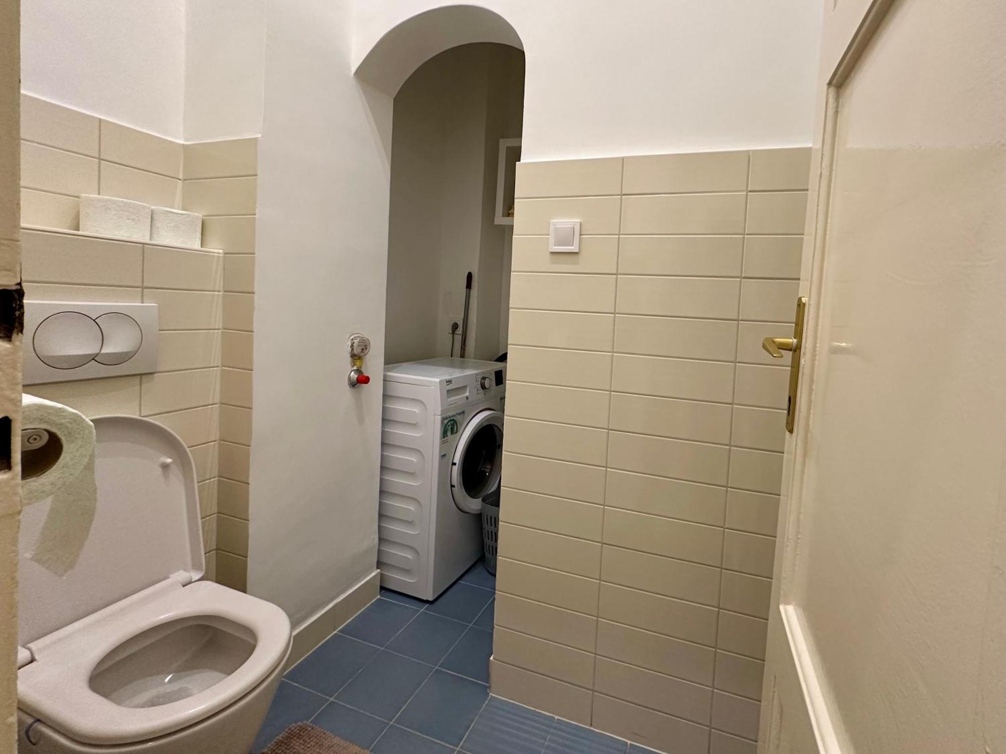 Cozy Studio Flat In The Heart Of Budapest Eksteriør billede